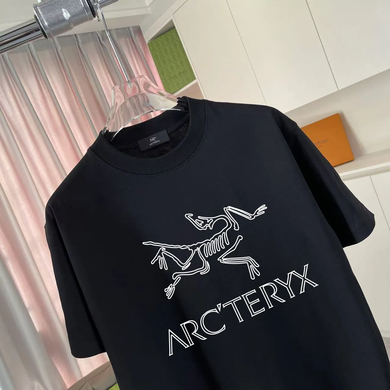 ARC'TERYX* 2025 New Arrival logo t g Same Style Size：S M L XL XXL ：Black White Green